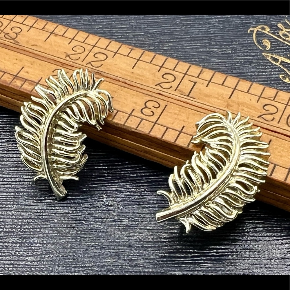 Vintage CORO feather earrings faded gold silver clip on